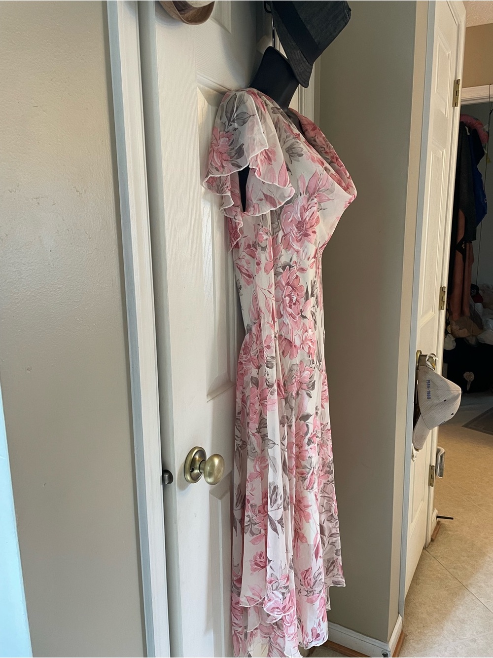 Floral Pink V-Neck Flutter Sleeve Dress - Picture 2 of 4